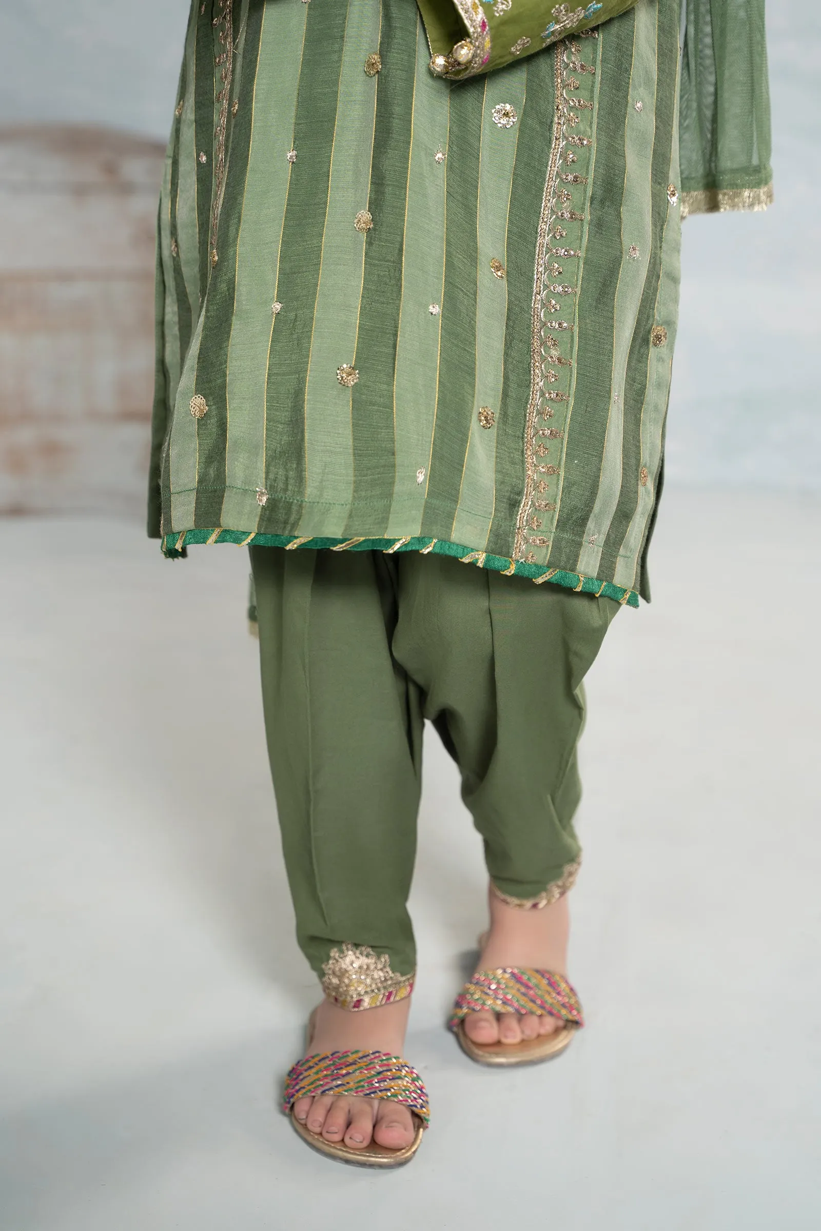 3 Piece Embroidered Yarn Dyed Suit | MKD-EF24-03