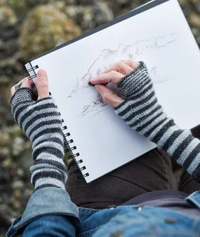 Accelerating Stripes Fingerless Gloves & Cowl Pattern