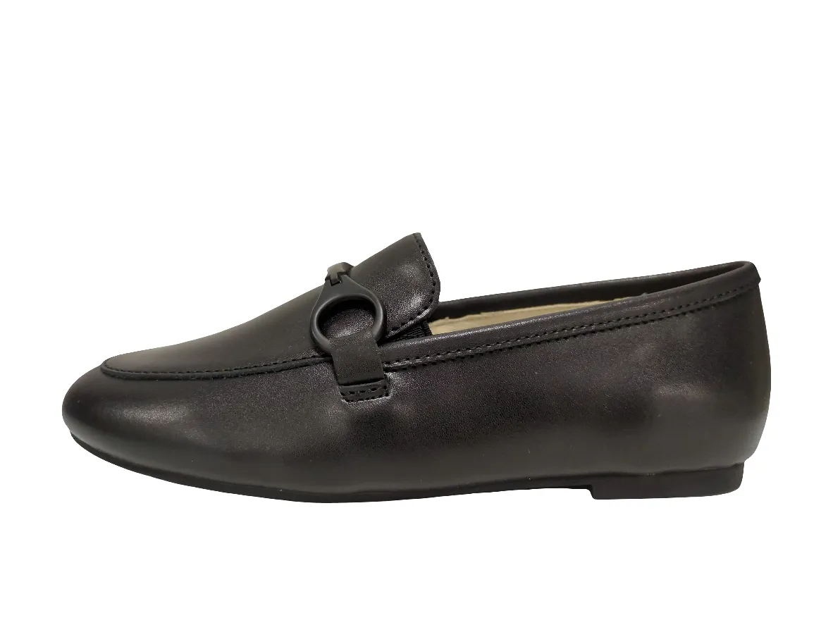 Boutaccelli  Black Slip On With Chain Lincoln