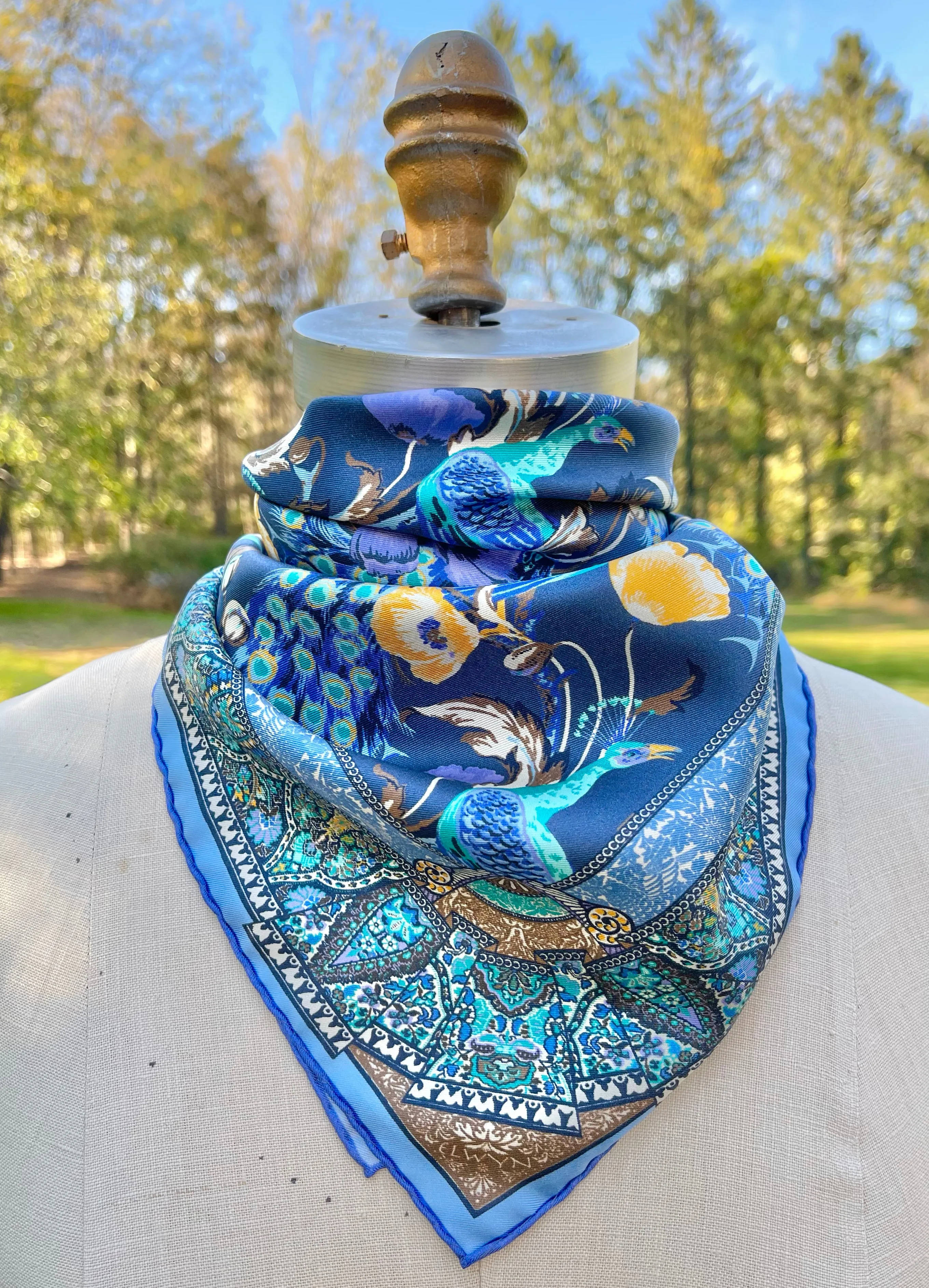 Elwyn New York Poppy Peacock Party Bandana