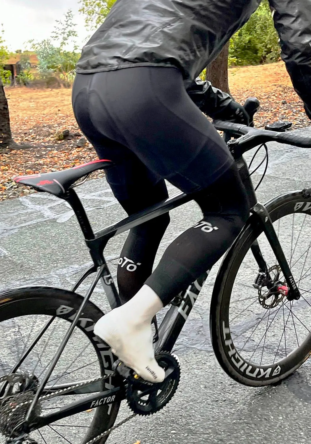 Graphene Leg Warmers