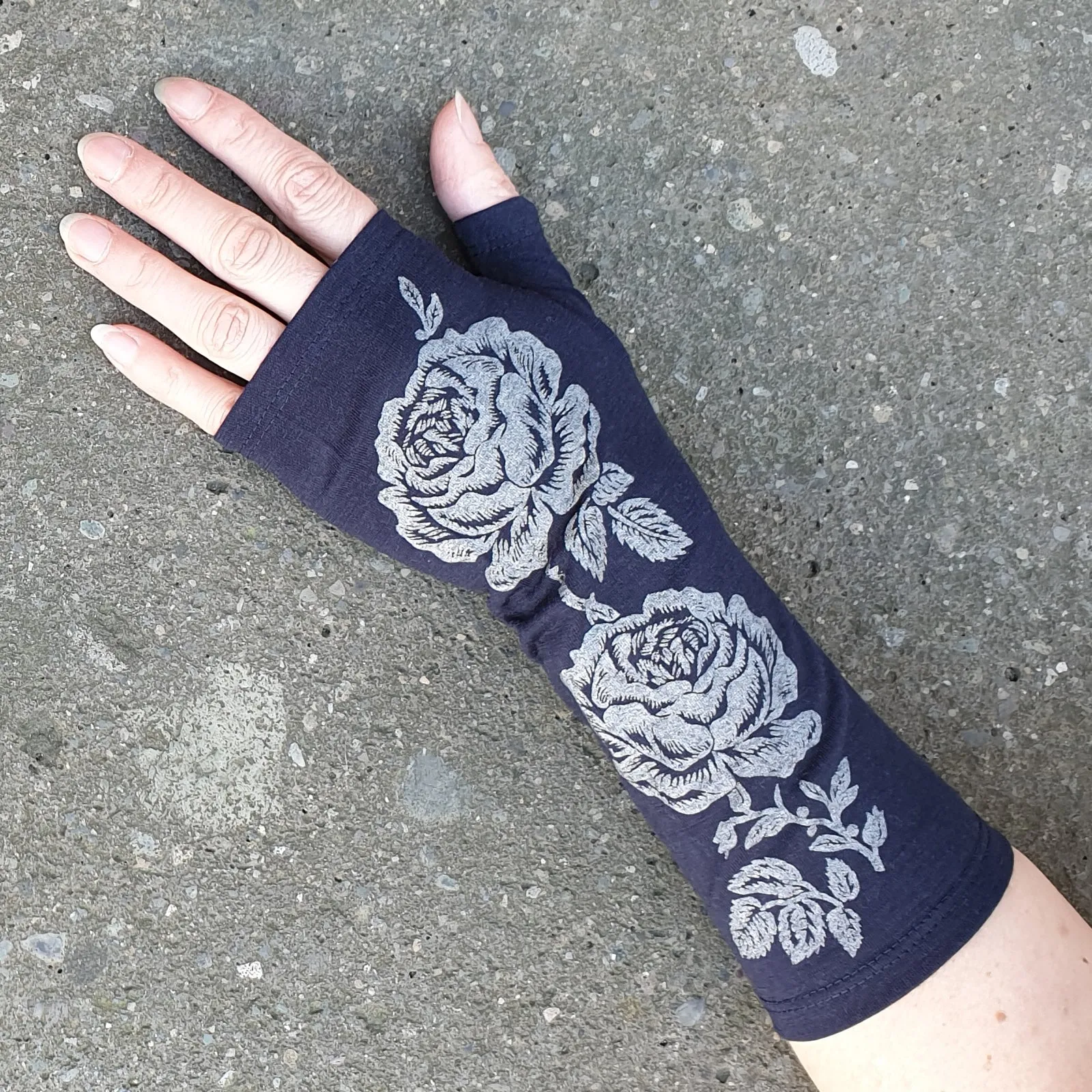 Ink rose print merino fingerless gloves