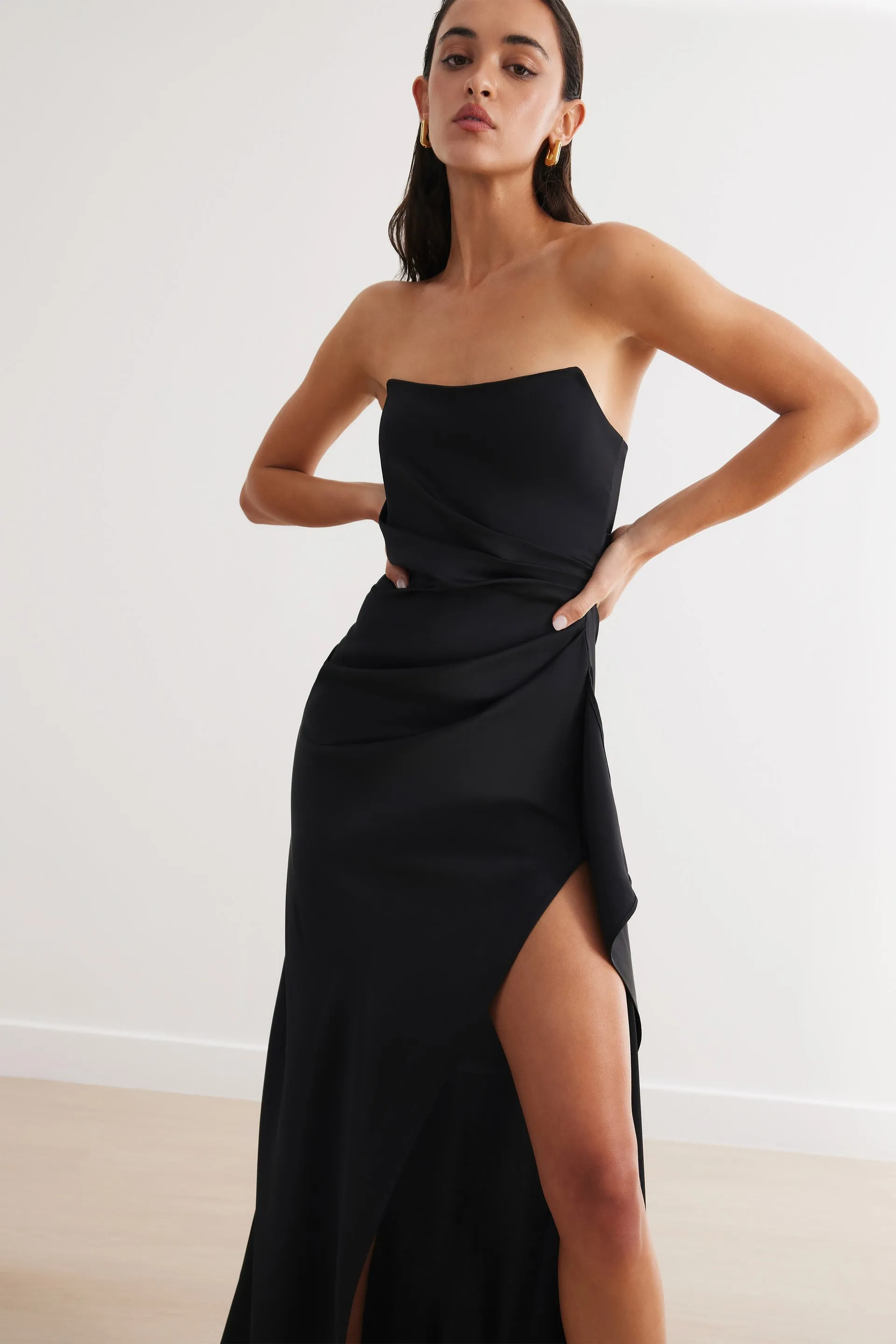 Lexi Alzira Dress - Black