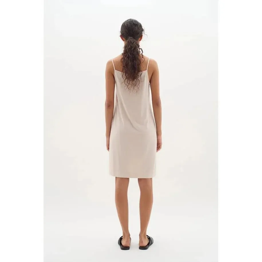 LilIW Base Slip Dress Cream