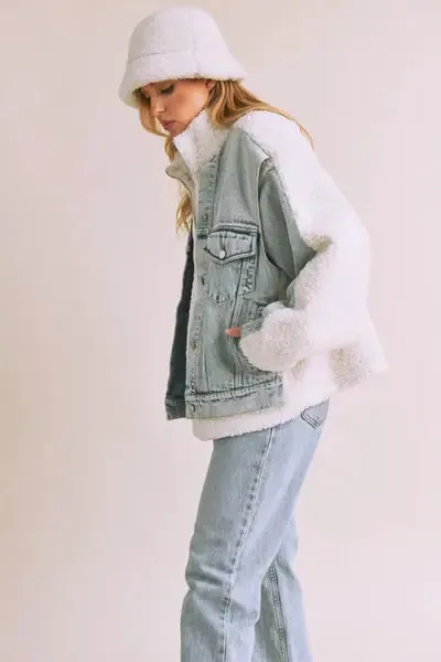 Loose Fit Sherpa Denim Jacket