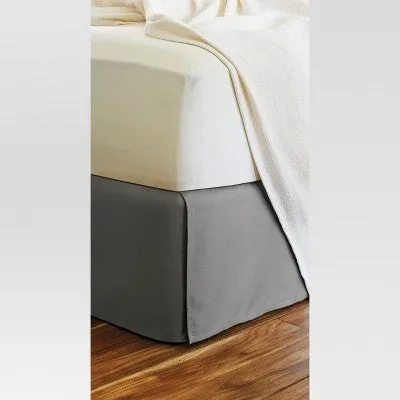 New - Threshold Bed Skirt Sateen Pleated Wrinkle-Free, White, King