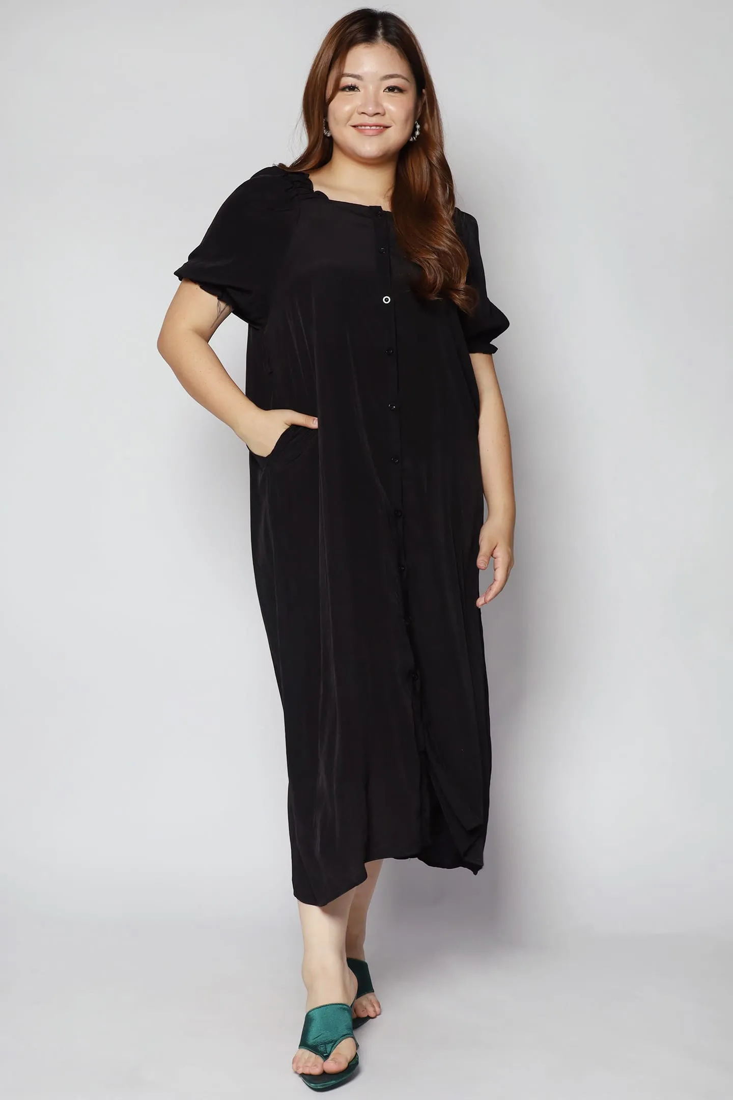 Sandie Dress in Black