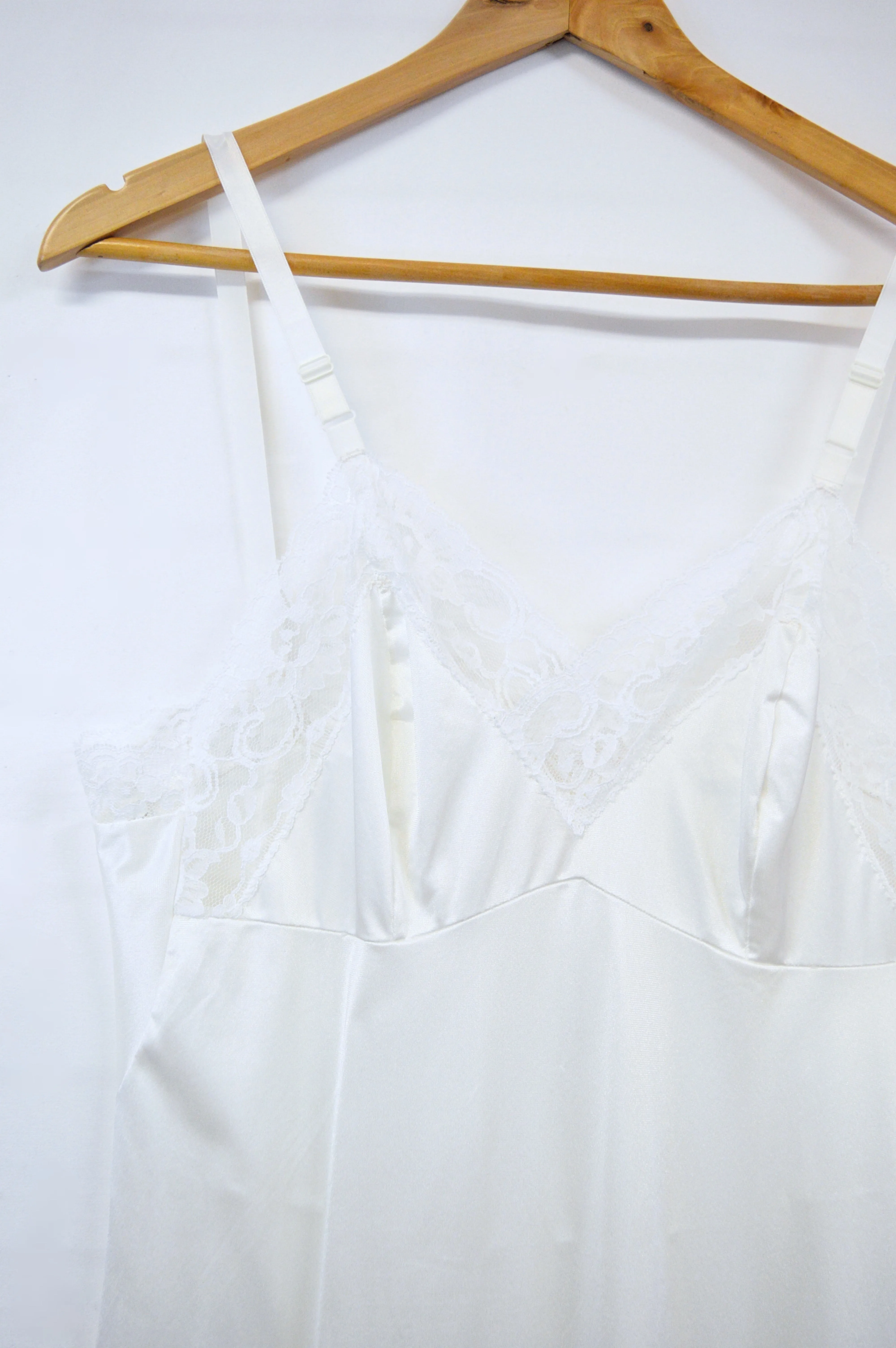 White Lace Trim Nightgown / Slip Dress | XS-S