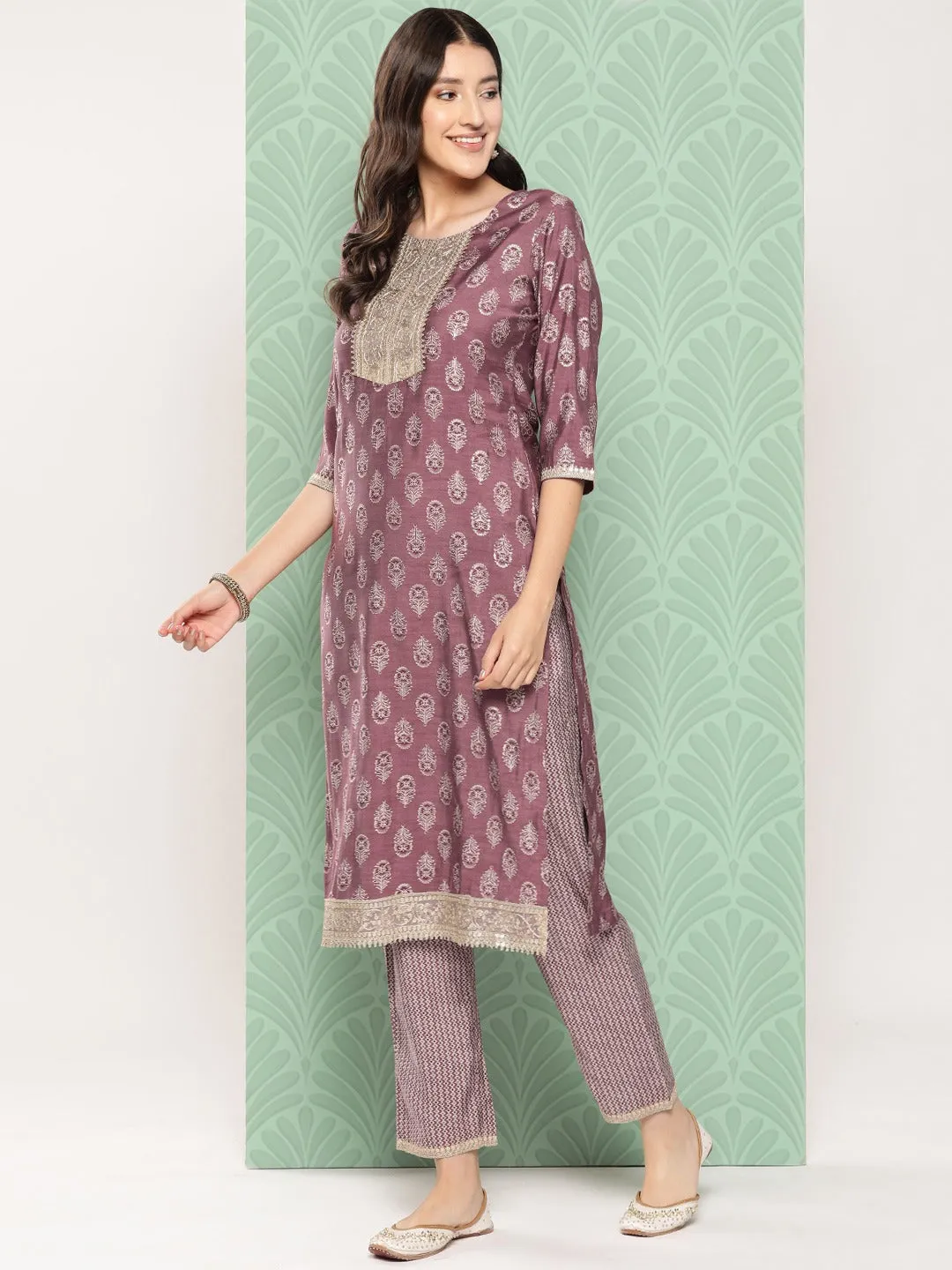 Women Mauve Chanderi Silk Kurta Set With Dupatta