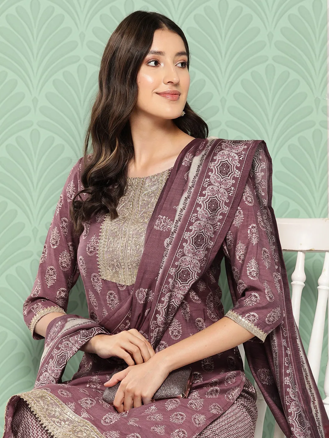 Women Mauve Chanderi Silk Kurta Set With Dupatta