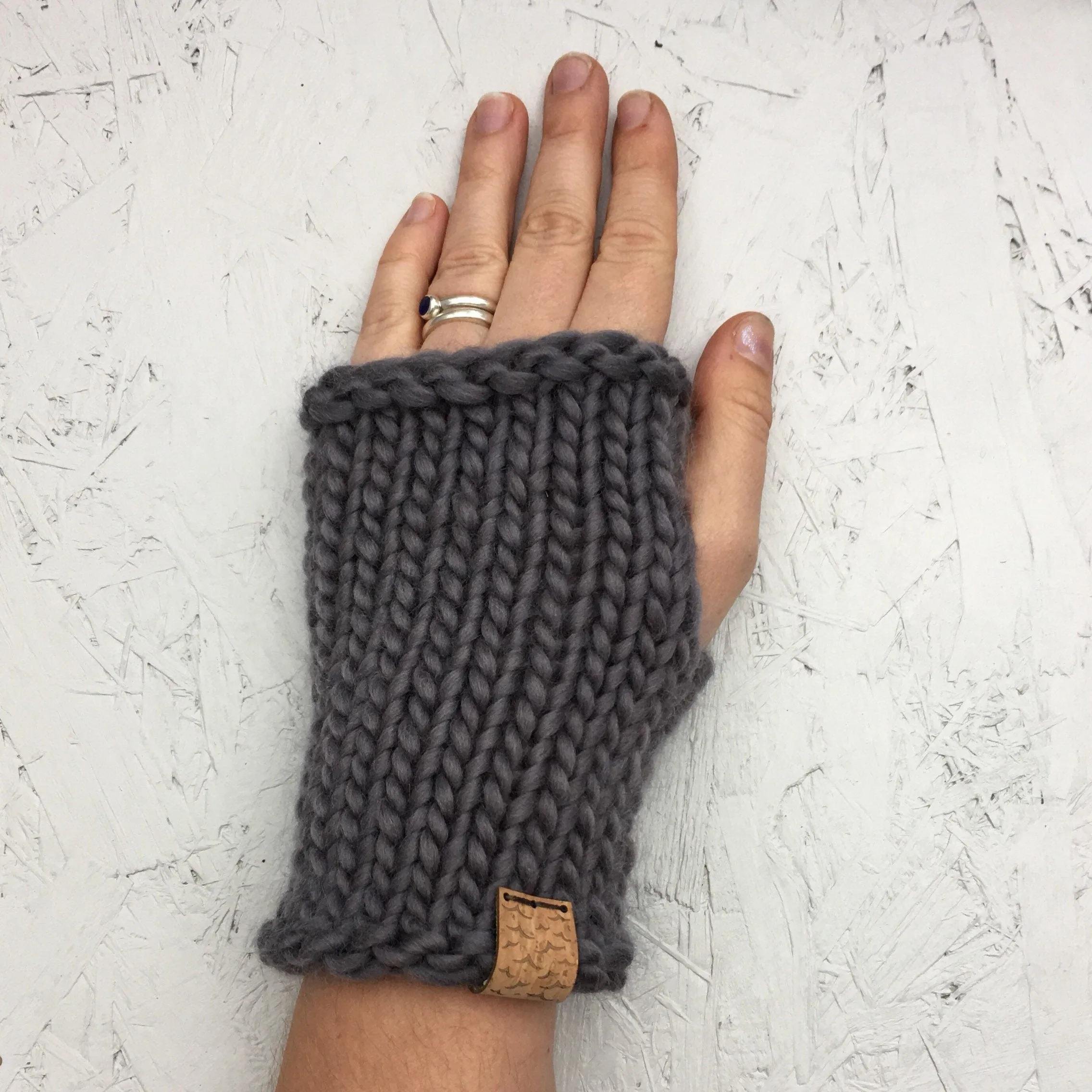 Wrist warmers | short length, adult size | merino wool handknit